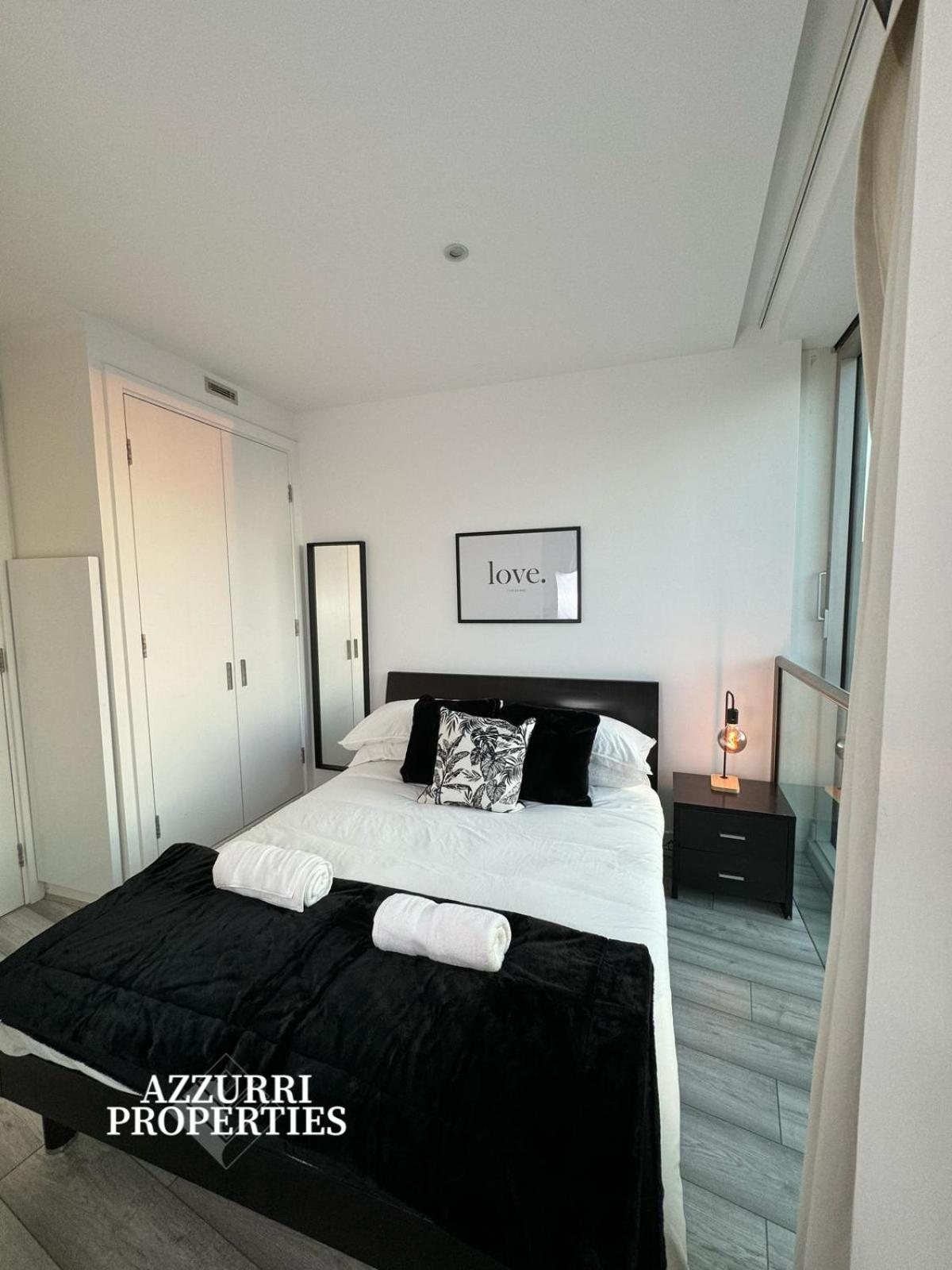 50 Percent Off Monthly Only 4-minute Walk To Moor Street Apartment *