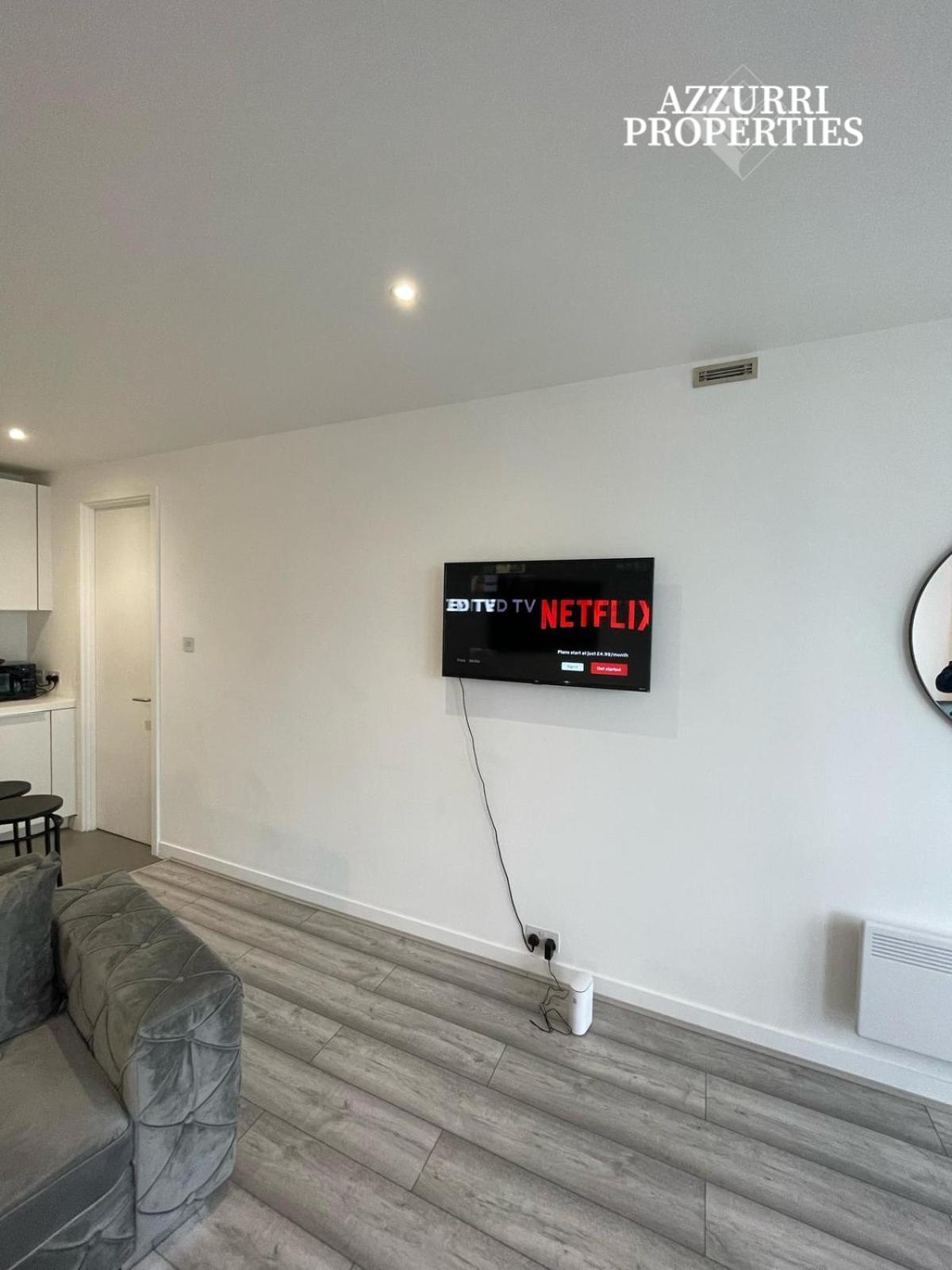 50 Percent Off Monthly Only 4-minute Walk To Moor Street * Birmingham